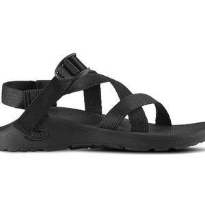 Women's - All Black Chaco Size 8 Wide